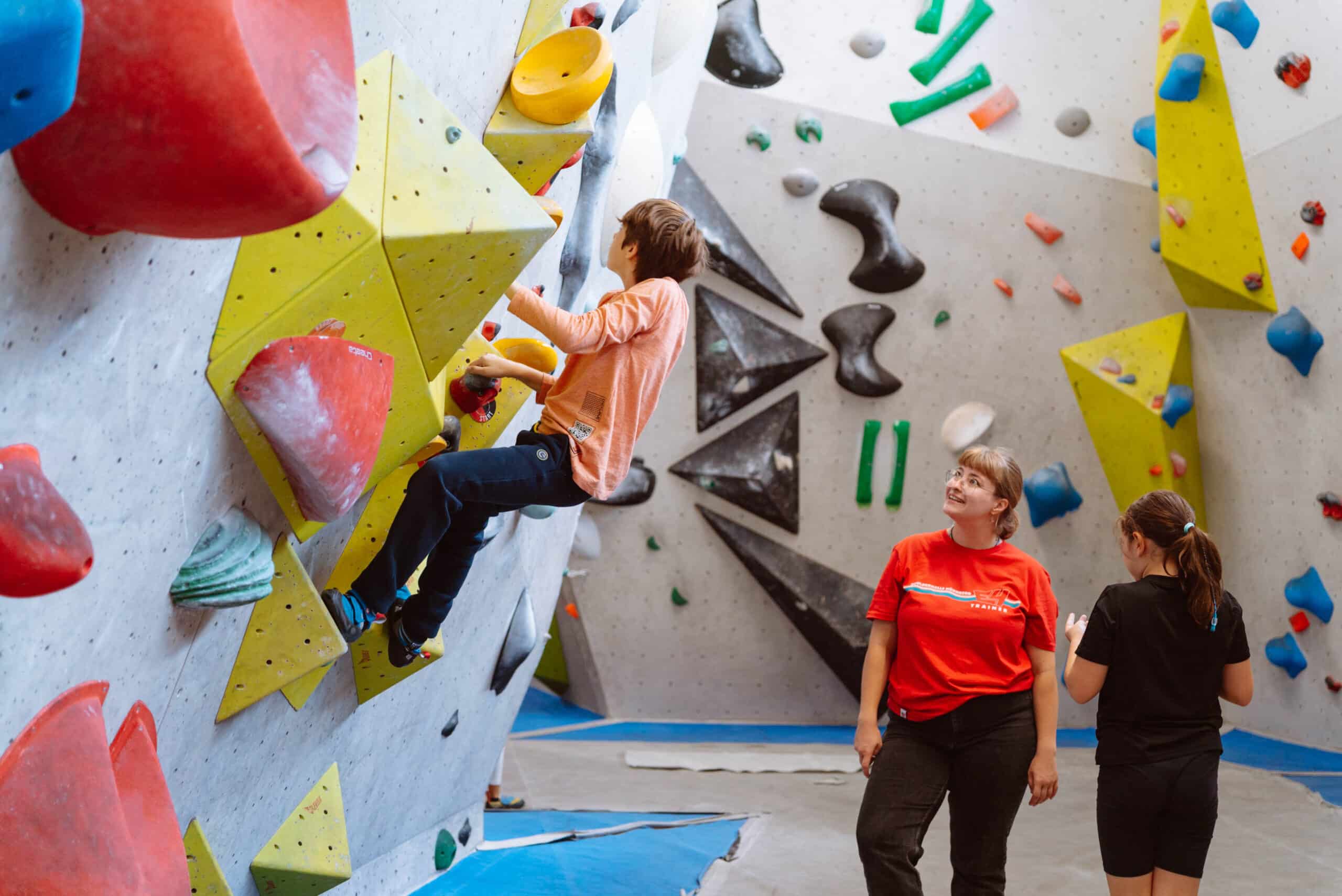 Bouldern für bildende und soziale Einrichtungen